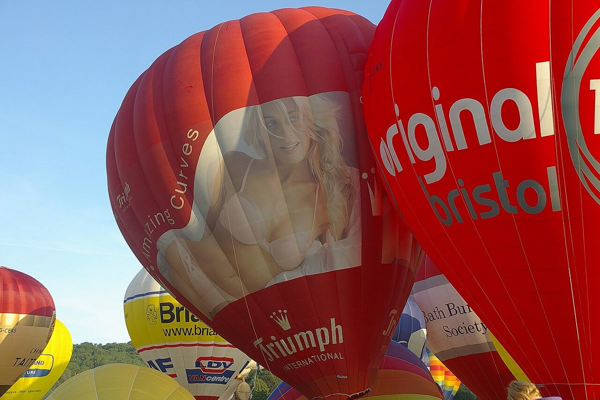Mass ascent at the Bristol International Balloon Fiesta